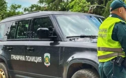 Гонка с Гранична полиция завърши с тежка катастрофа край Ропотамо: Двама испанци в болница