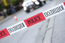 24-годишен мъж бе открит обесен на билборд край &bdquo;Кроношпан&ldquo; в Бургас (СНИМКИ 18+)