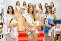 18-годишната София Иванова е новата &bdquo;Кралица на Бургас 2026&ldquo;