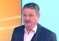 Проф. Рачев предупреждава: 35 градуса в началото на септември, после рязък обрат около 10&ndash;12-и