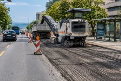 Община Бургас започна гаранционен ремонт на ул. „Христо Ботев“