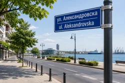Стойко Андреев предлага общ стандарт за табелите в Бургас