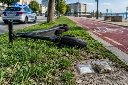 Полицията в Бургас арестува 41-годишен с пико и марихуана